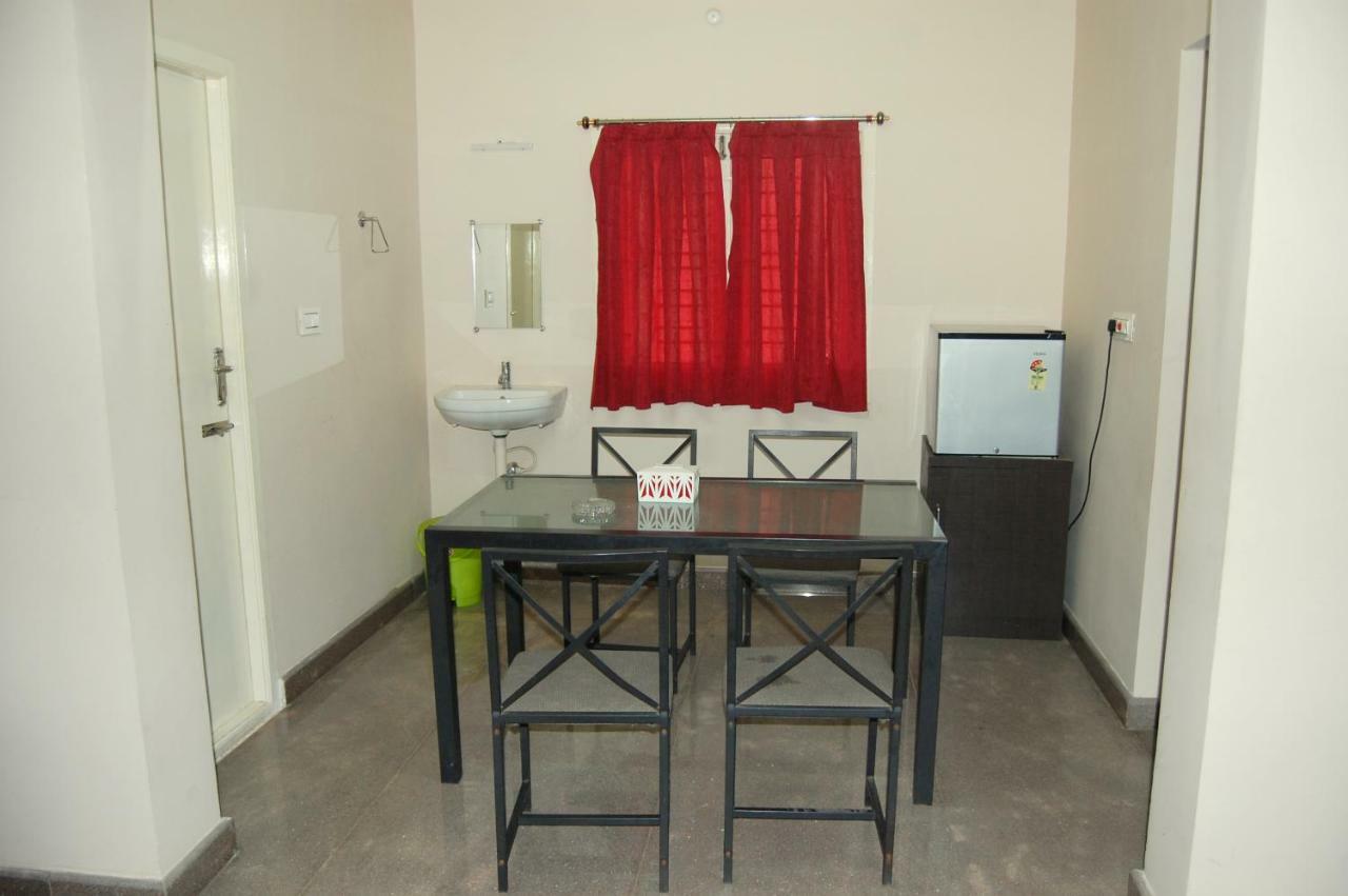Отель Star Residency Tiruchirappalli Экстерьер фото