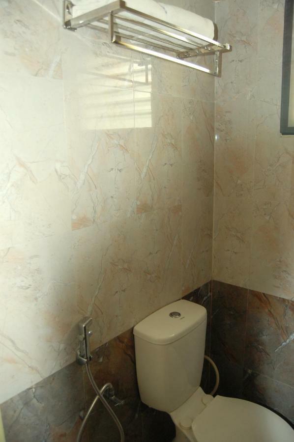 Отель Star Residency Tiruchirappalli Экстерьер фото