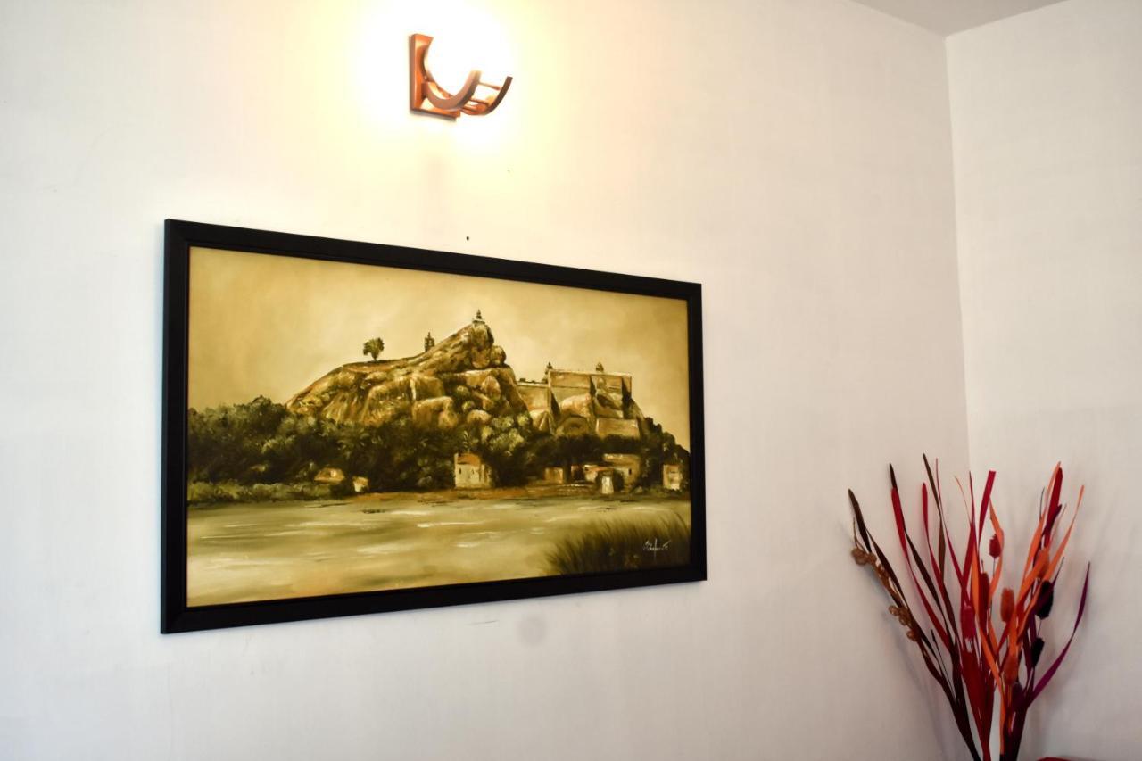 Отель Star Residency Tiruchirappalli Экстерьер фото